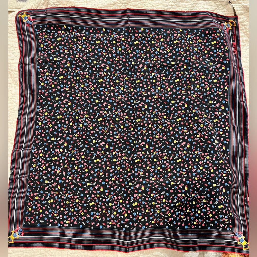 Vintage silk scarf by Celine Paris - Picture 3 of 6